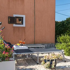Lina Appartamento Vrh (Krk)